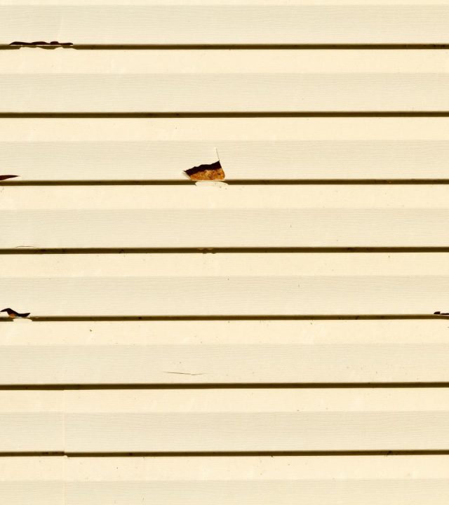 Residential siding repair near me in Brentwood, MO by expert crew